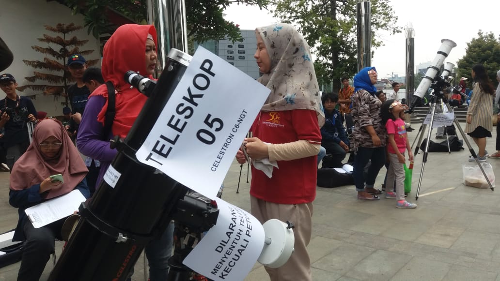 Menyaksikan Gerhana Matahari Cincin di Planetarium Jakarta 