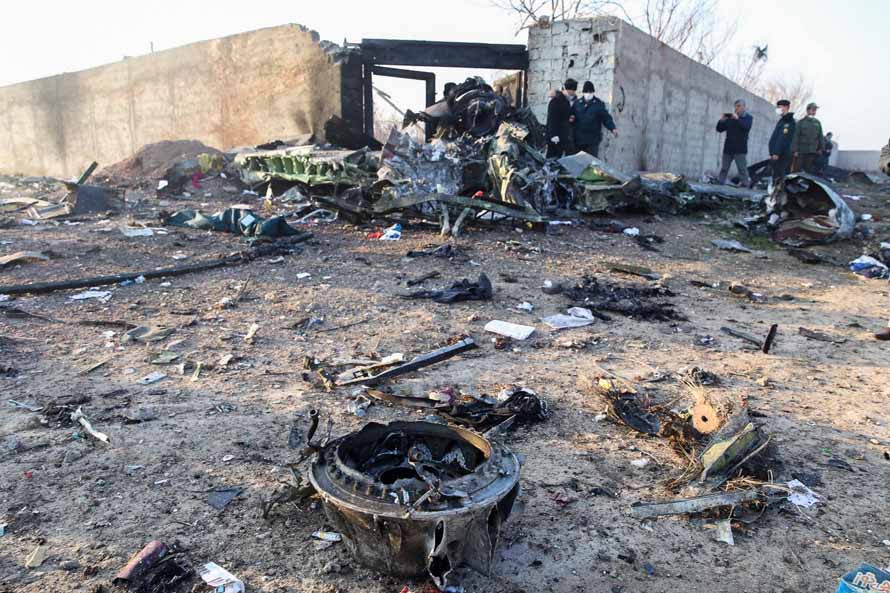  Pesawat Ukraina Jatuh di Iran  