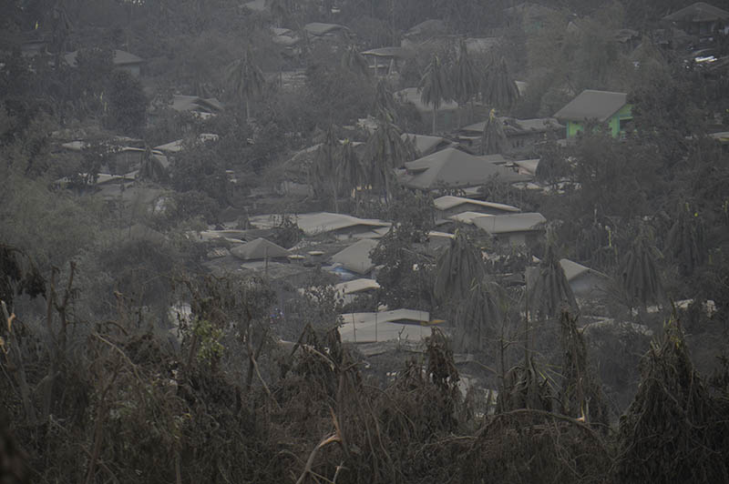 Erupsi Gunung Berapi Taal
