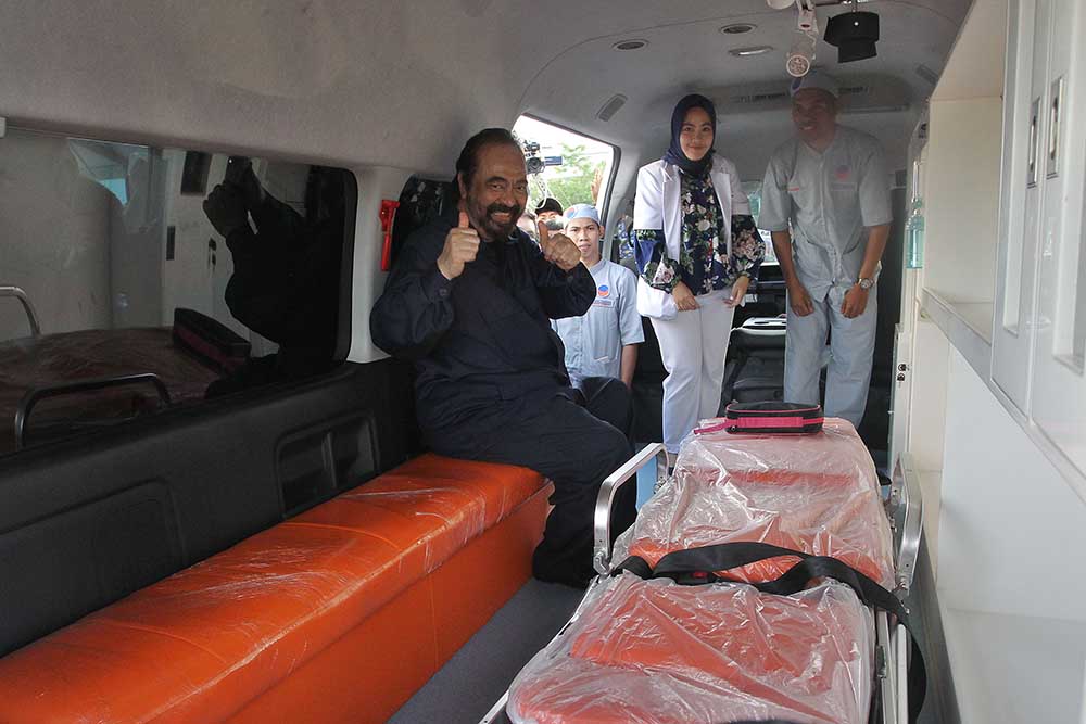 Partai NasDem Sulsel Luncurkan 220 Ambulance