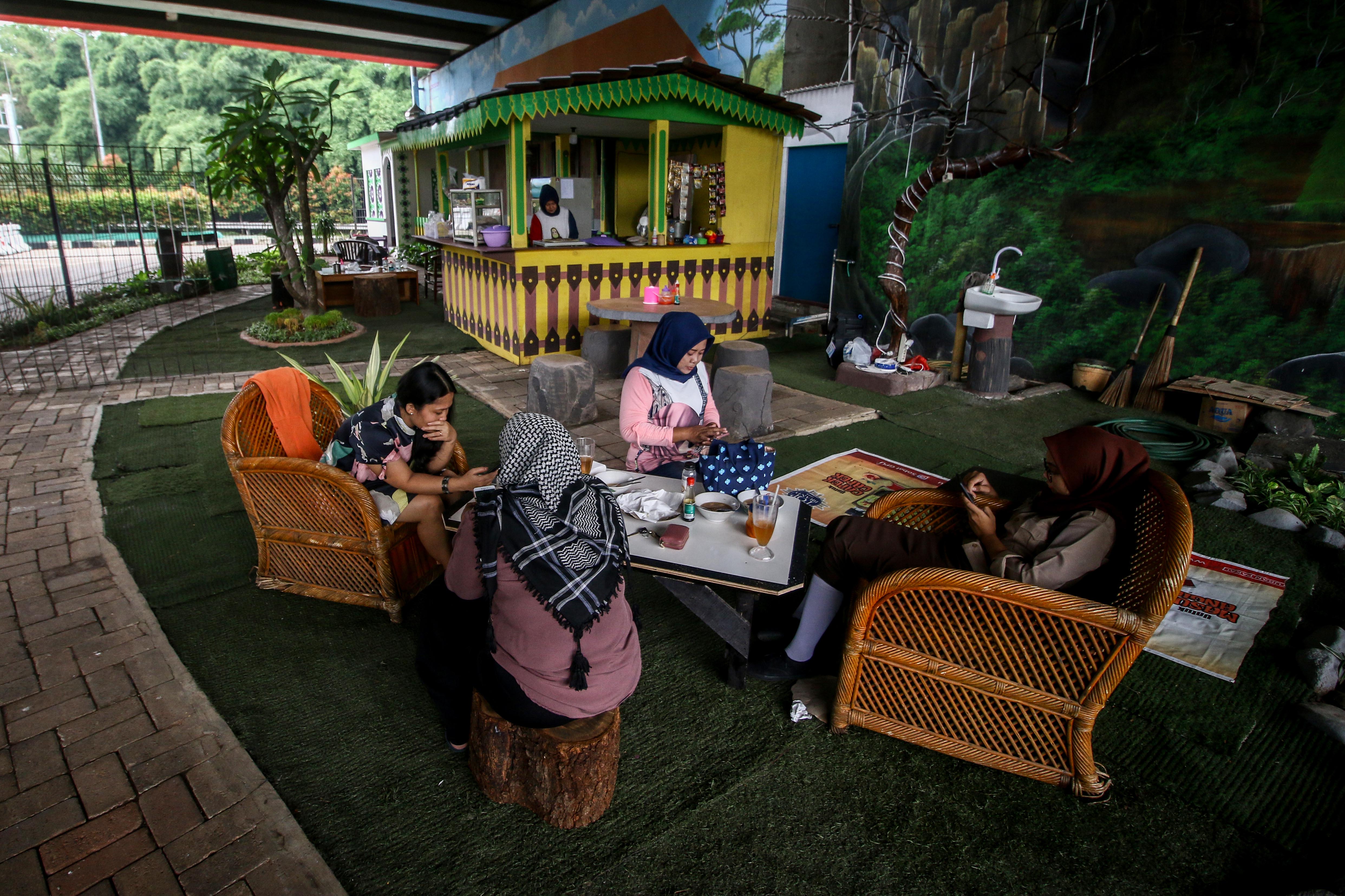 Penataan Kolong Tol Joglo