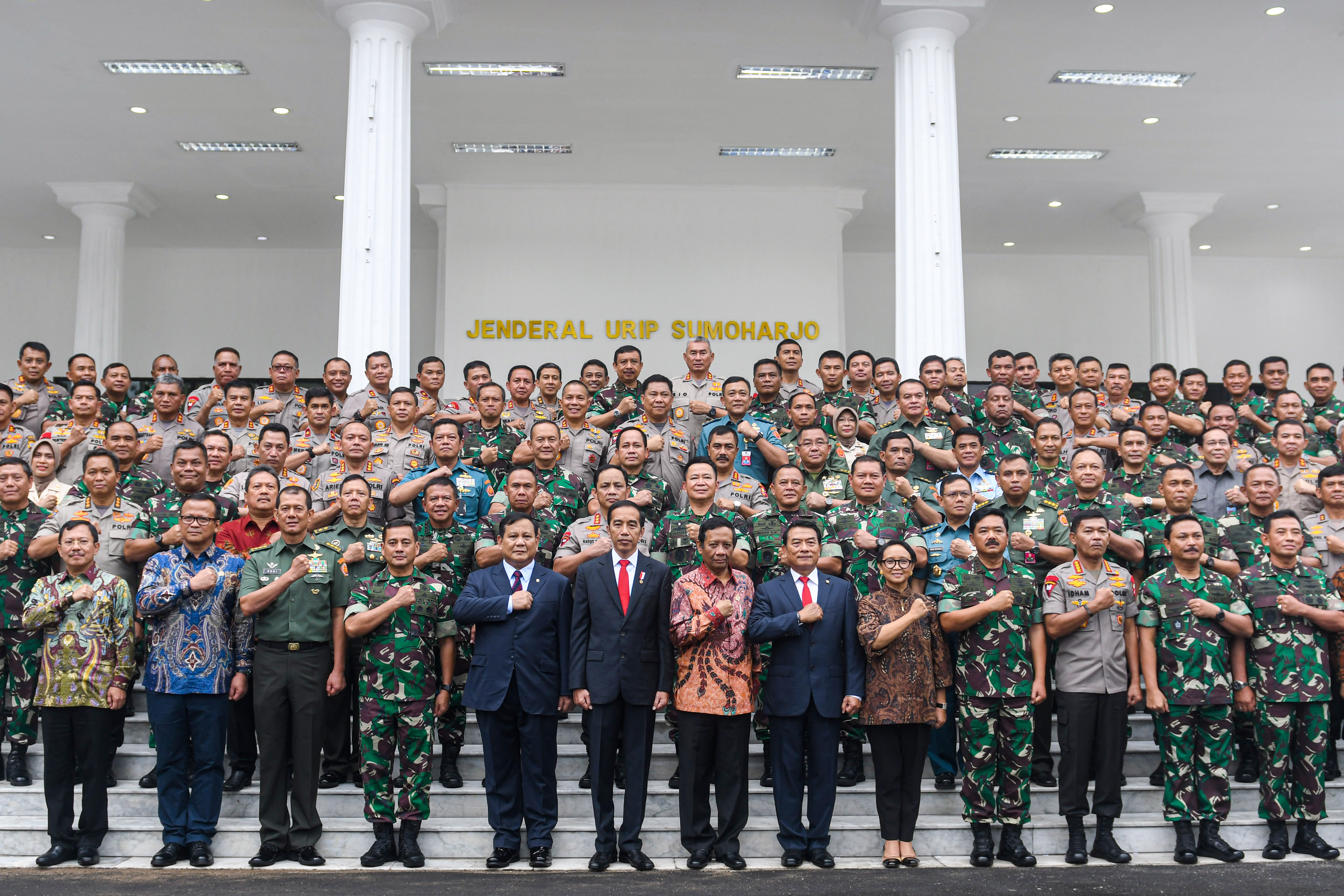 Jokowi Hadiri Rapim Kemhan, TNI dan Polri