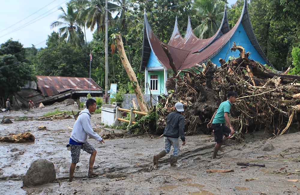 Banjir Bandang Tanah Datar