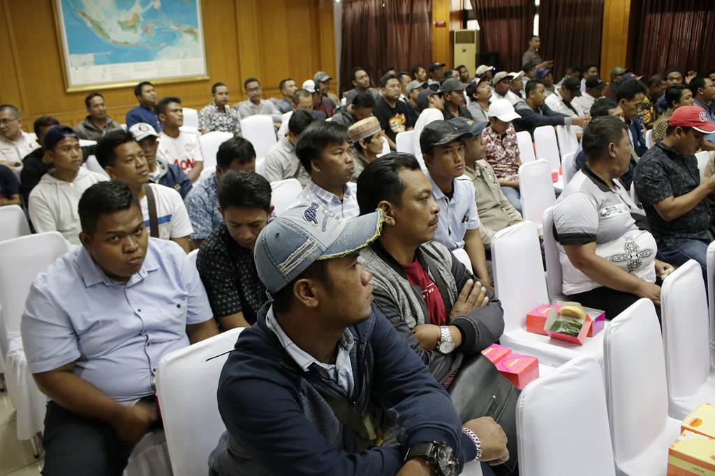 Pemerintah Kirim Nelayan ke Natuna