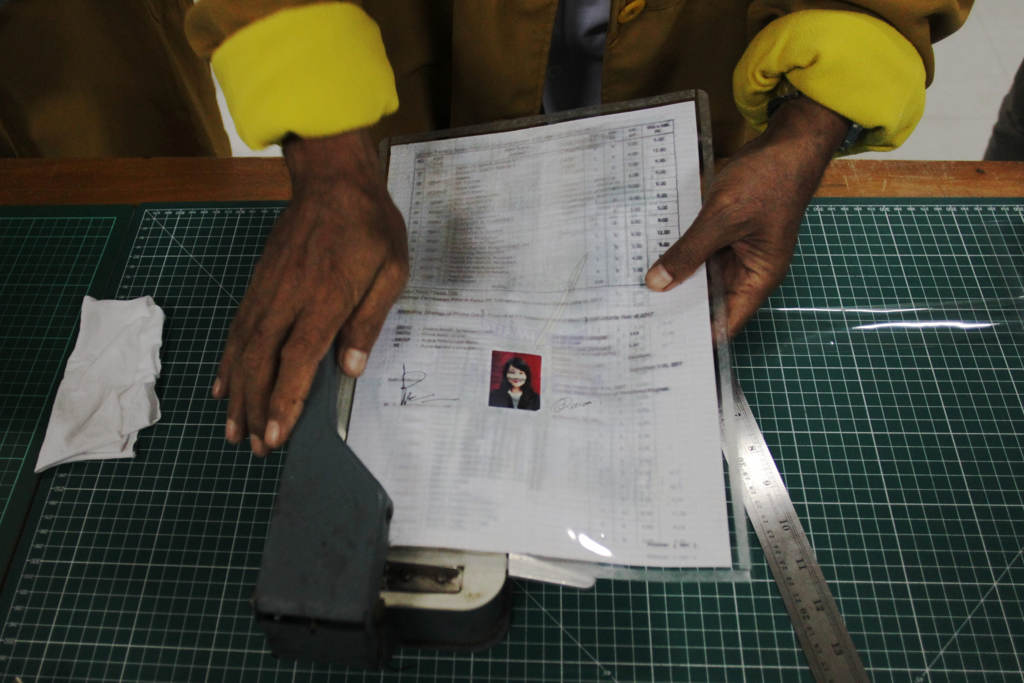 Arsip Nasional Merestorasi Dokumen Terdampak Banjir