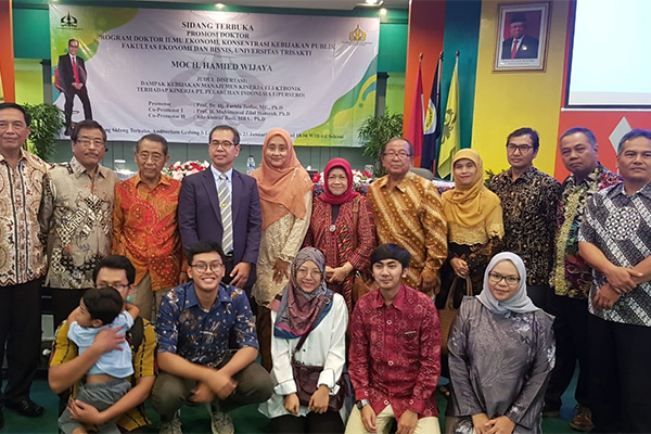 Promosi Doktor Ilmu Ekonomi