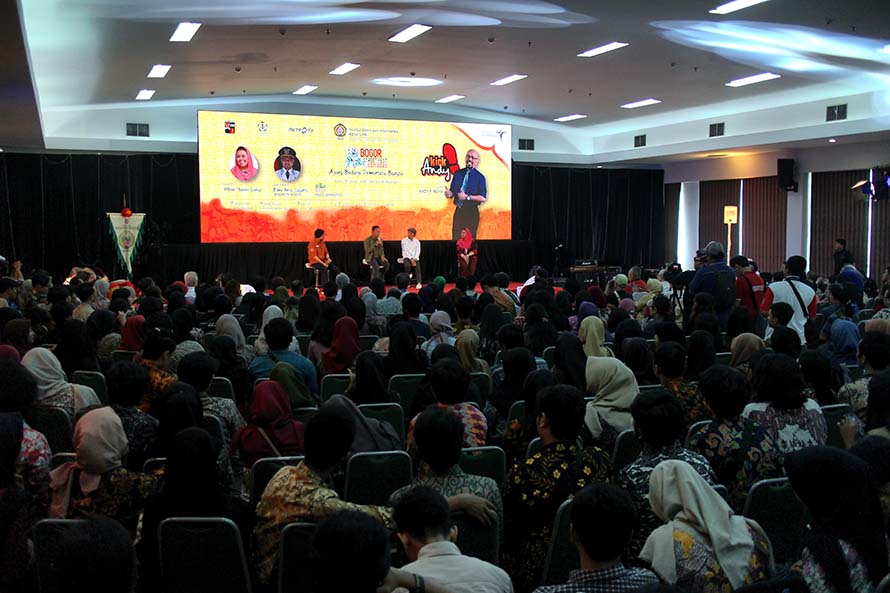 Kick Andy Off Air di Bogor