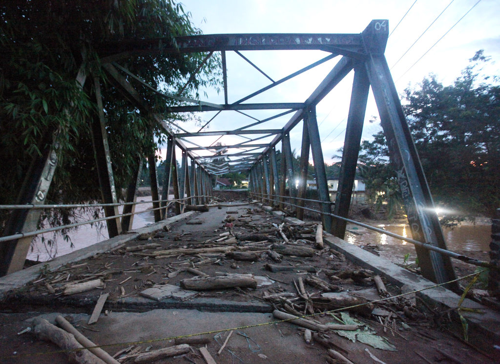 Tujuh Jembatan di Lebak Putus Dihantam Banjir 