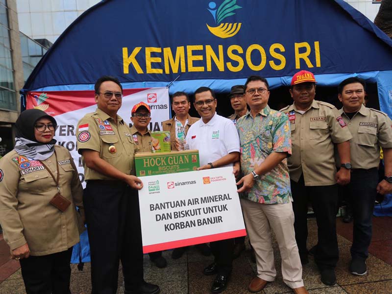 Antisipasi Cuaca Ekstrim Sinar Mas Salurkan Bantuan Korban Banjir