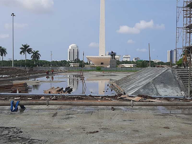 Pembangunan Plaza Selatan Monas 