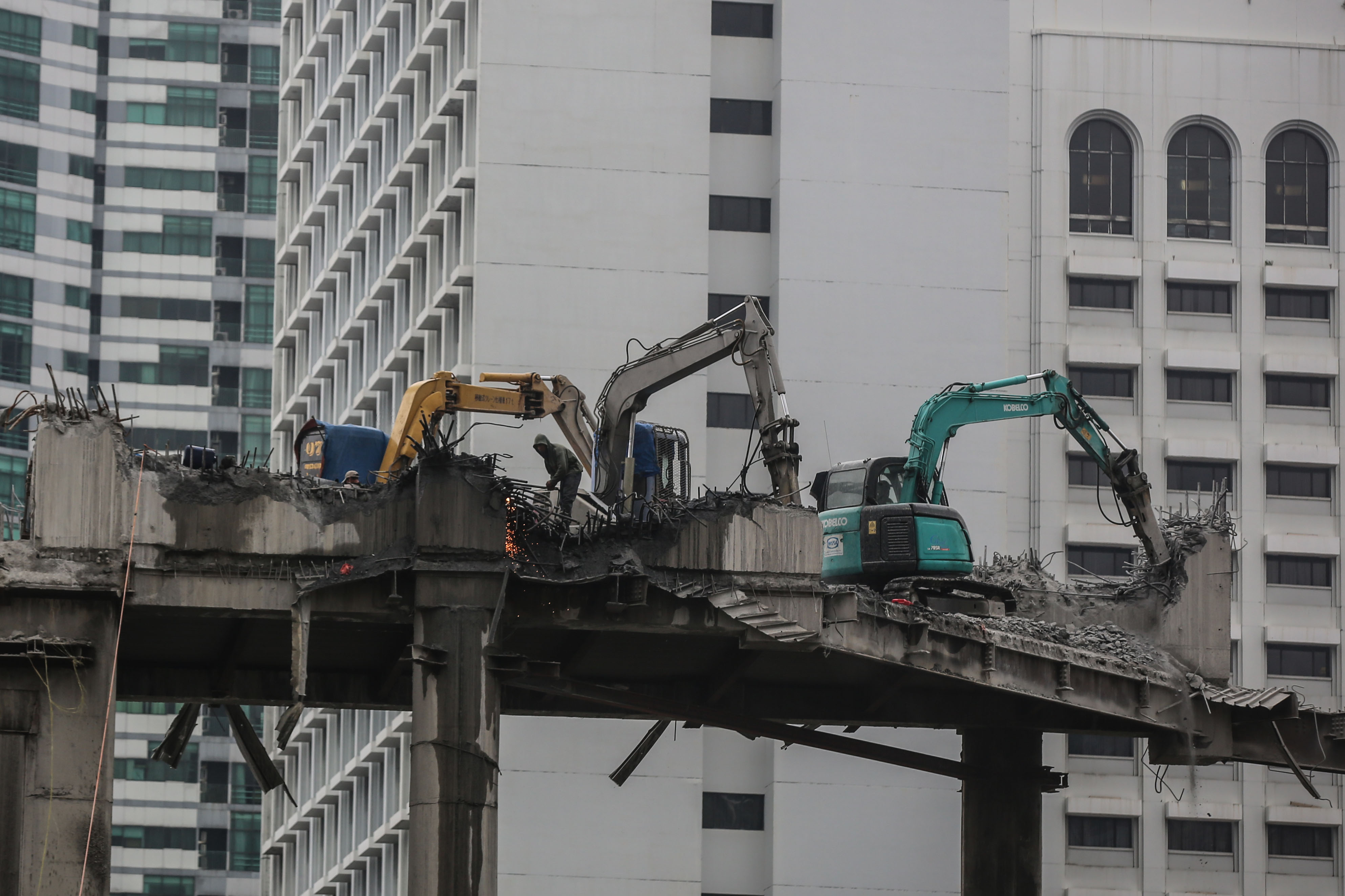 Audit Gedung Mangkrak