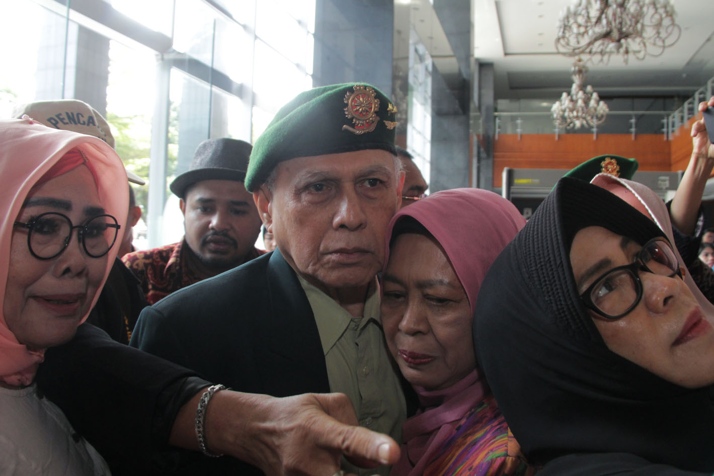 Kivlan Zen Ikutim Sidang Kepemilikan Senjata Api Ilegal