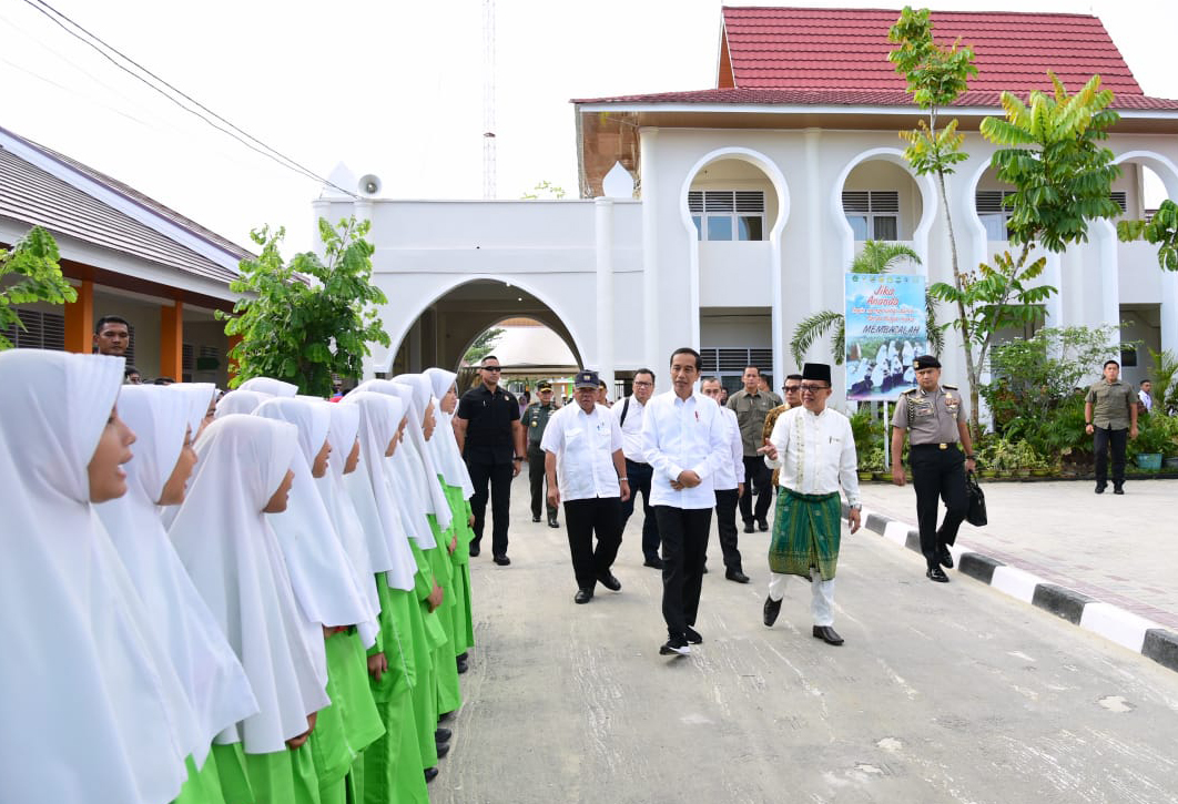 Presiden Jokowi Resmikan MTsN 3 Bukit Raya, Pekan Baru, Riau