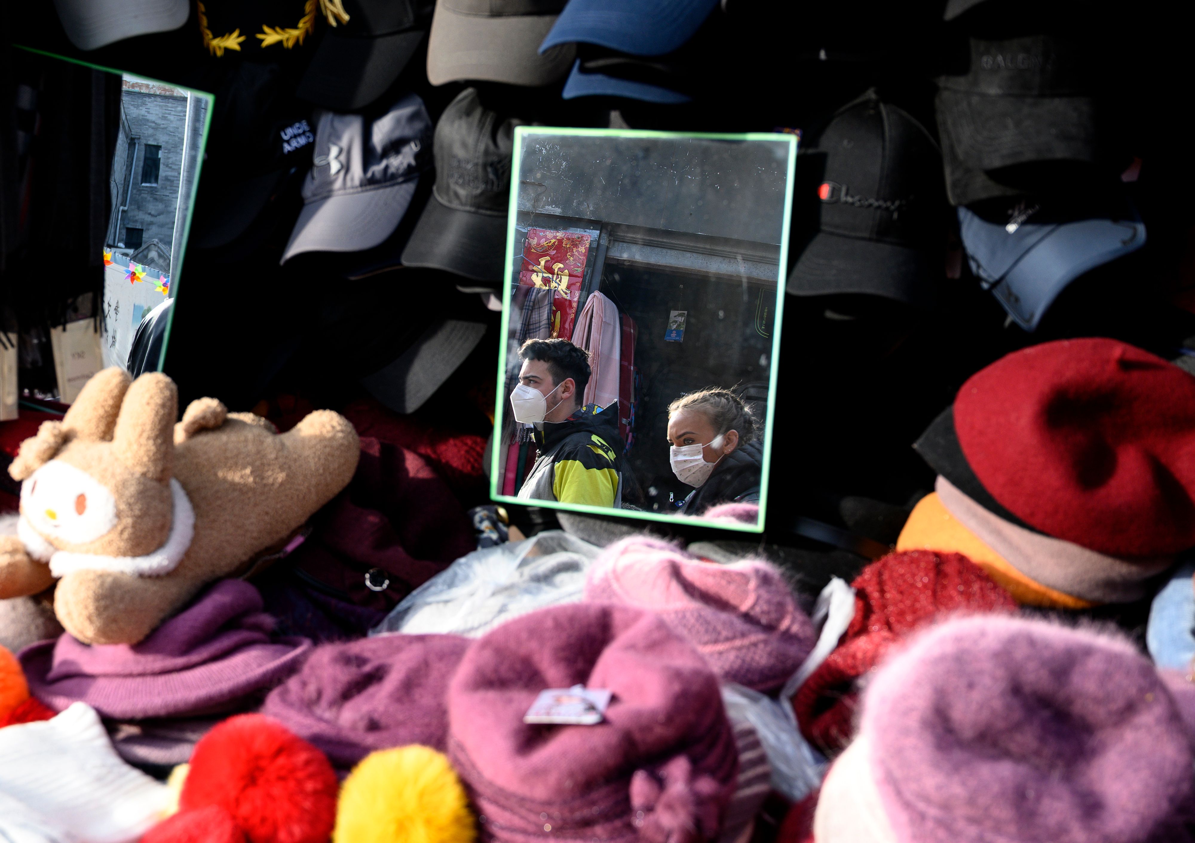 Virus Korona Memukul Ekonomi Tiongkok