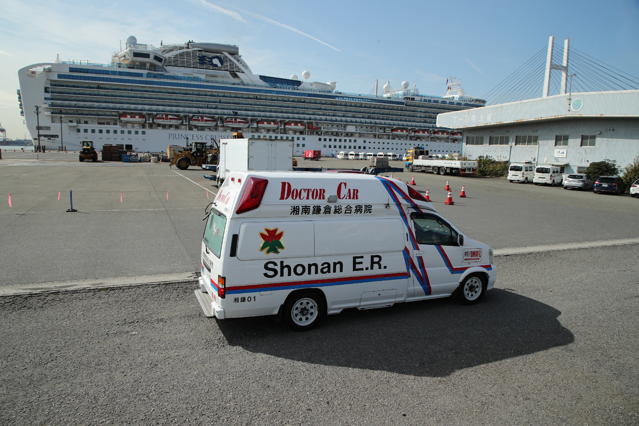 Kapal Pesiar Mewah di Serang Virus Korona