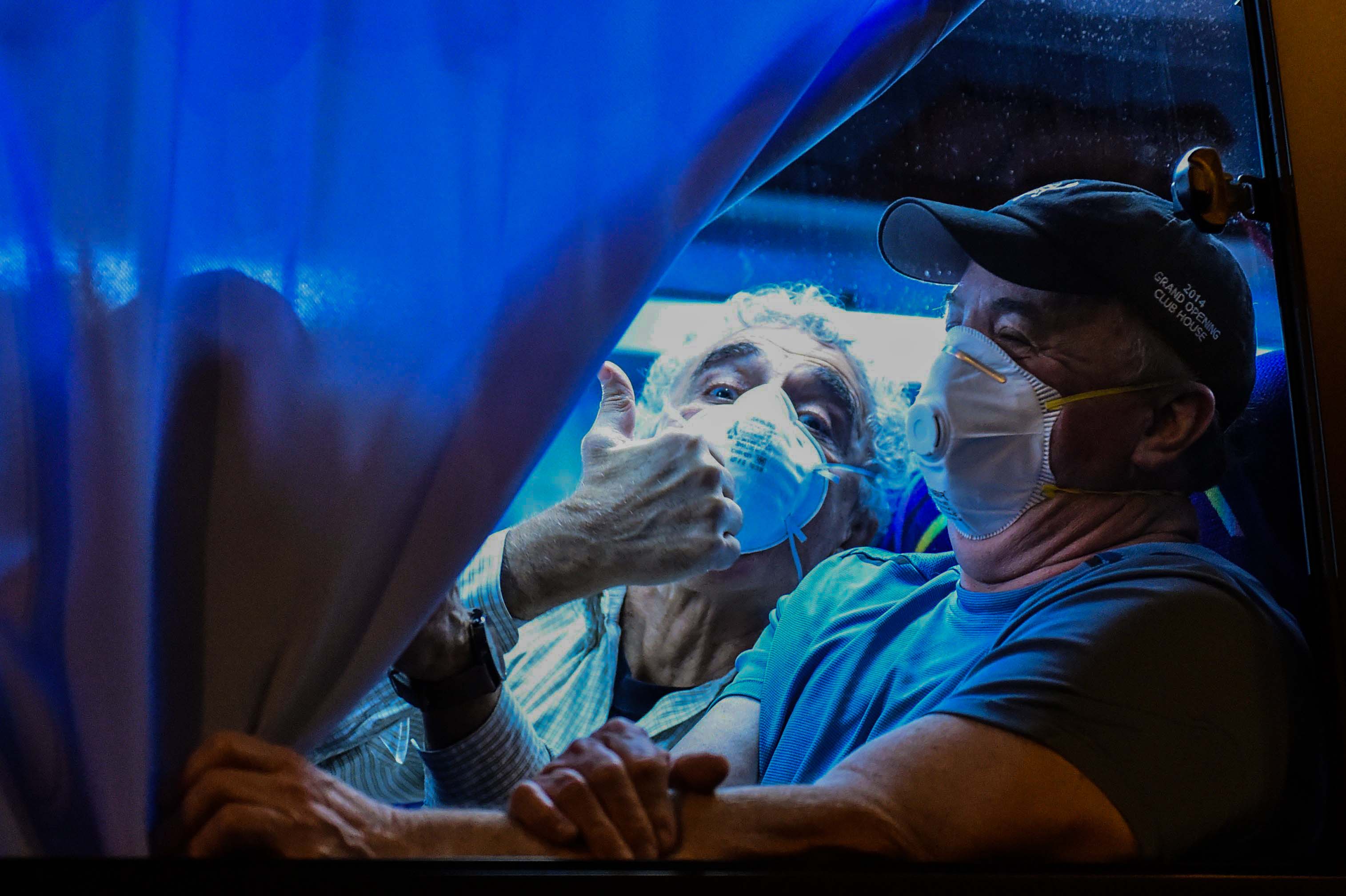 40 Warga AS Batal di Evakuasi Karena Virus Korona 