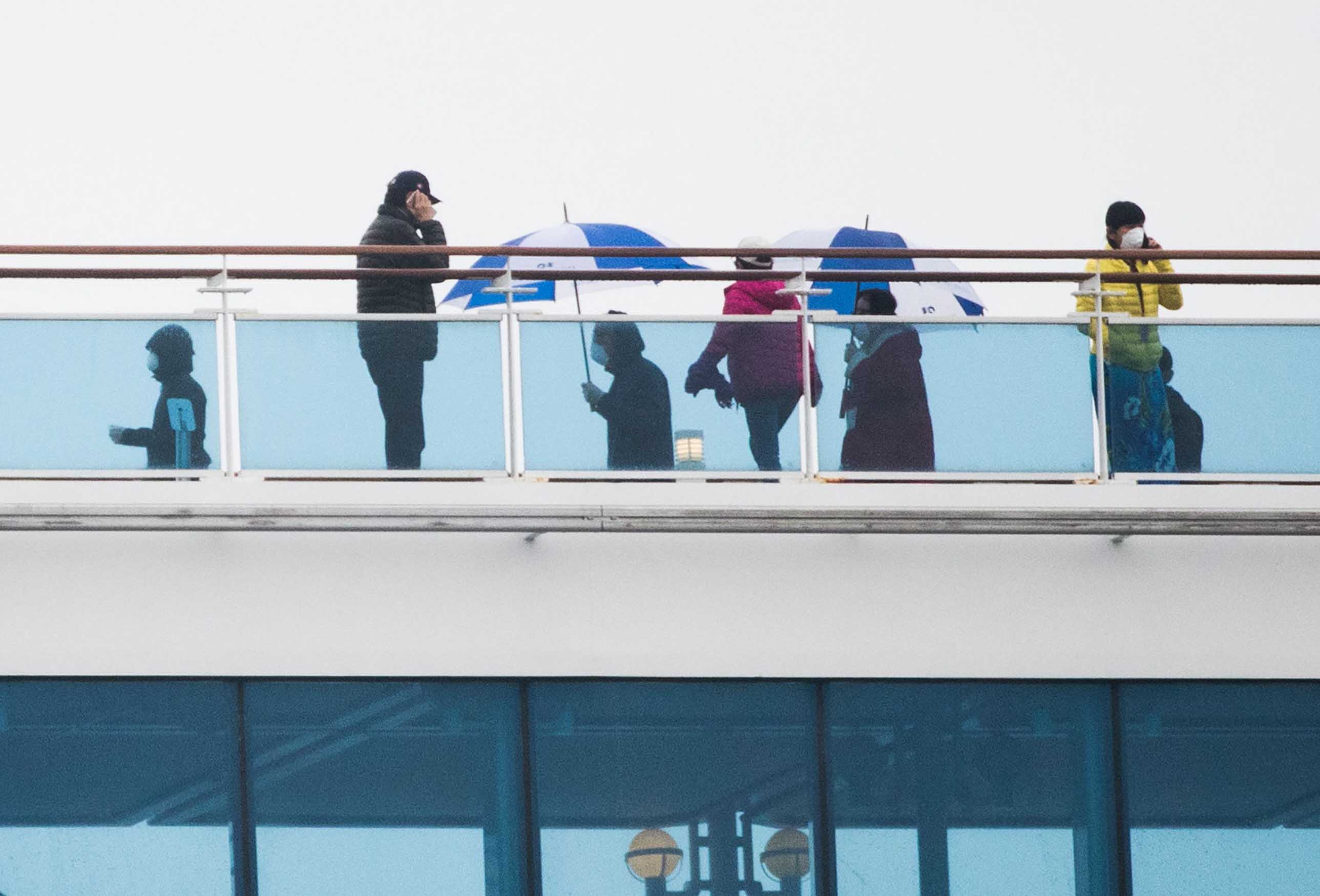 40 Warga AS Batal di Evakuasi Karena Virus Korona 