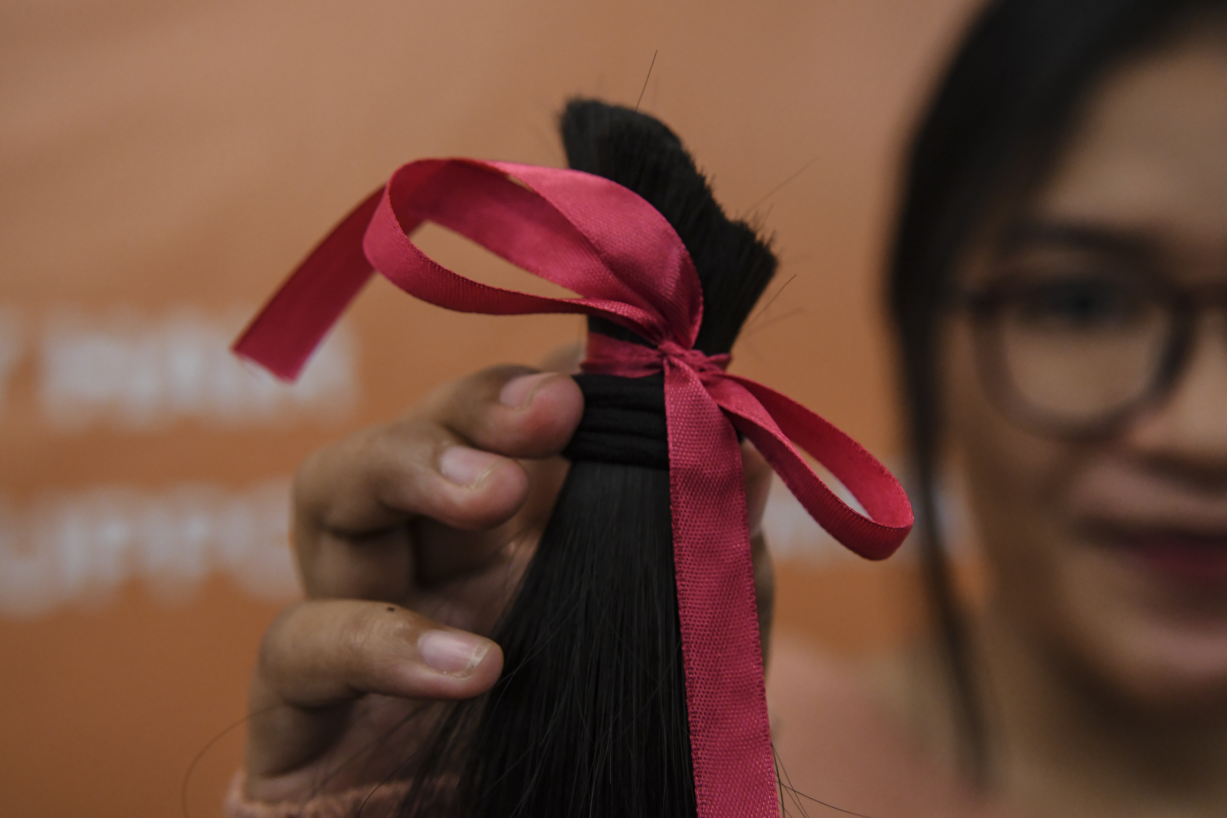 Donasi Rambut Untuk Pasien Kanker