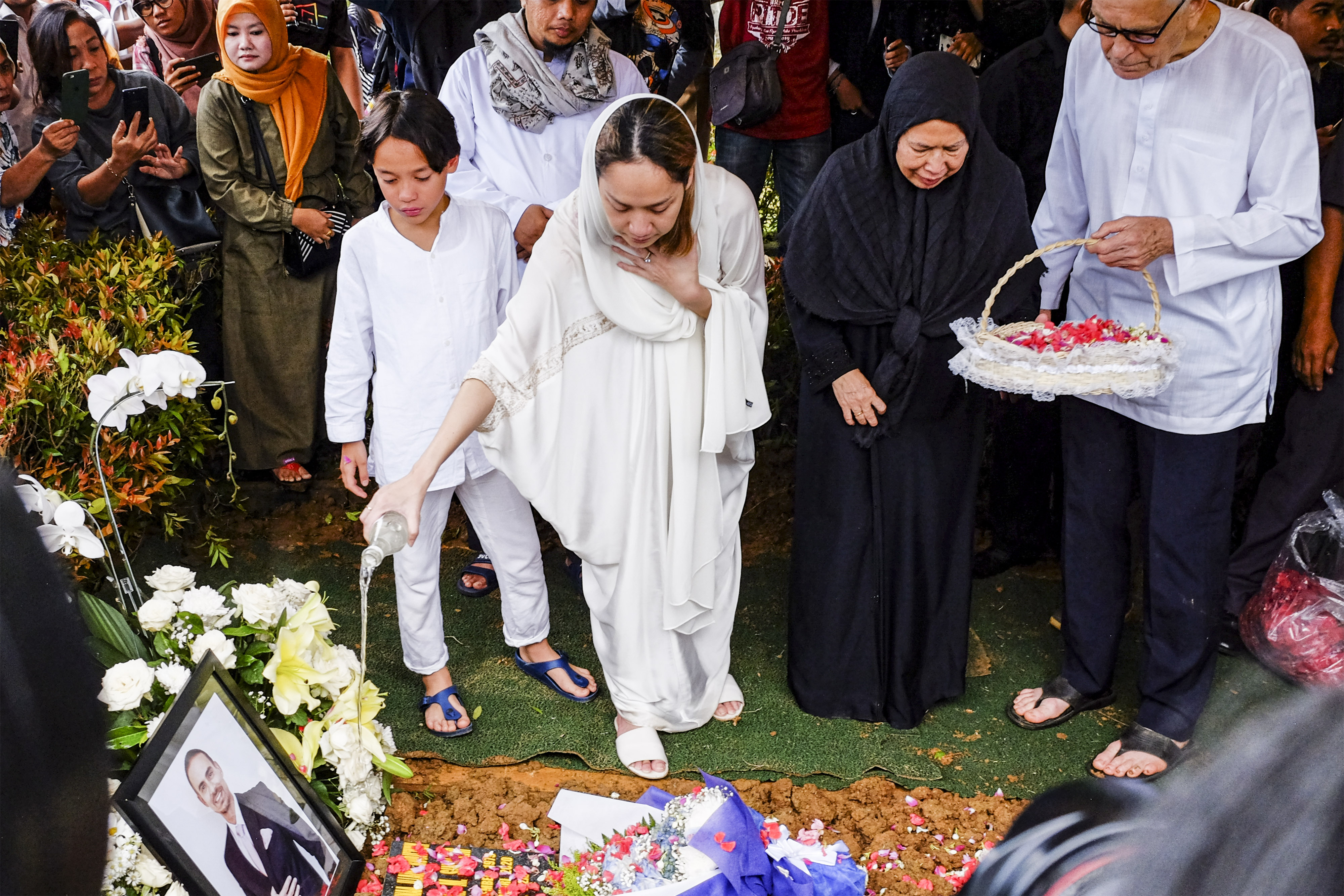 Pemakaman Ashraf Sinclair