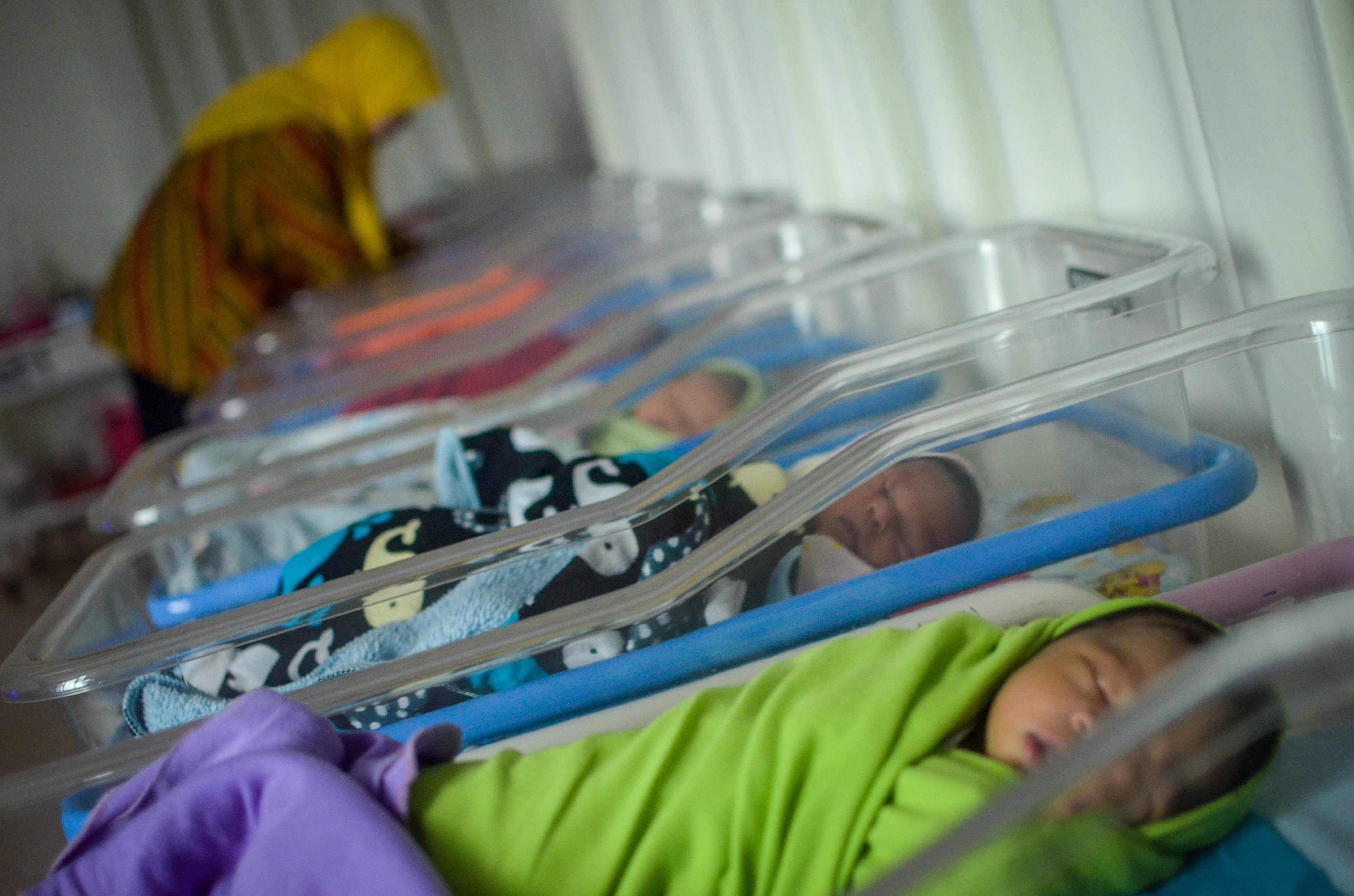 Prediksi Jumlah Penduduk Indonesia 2045