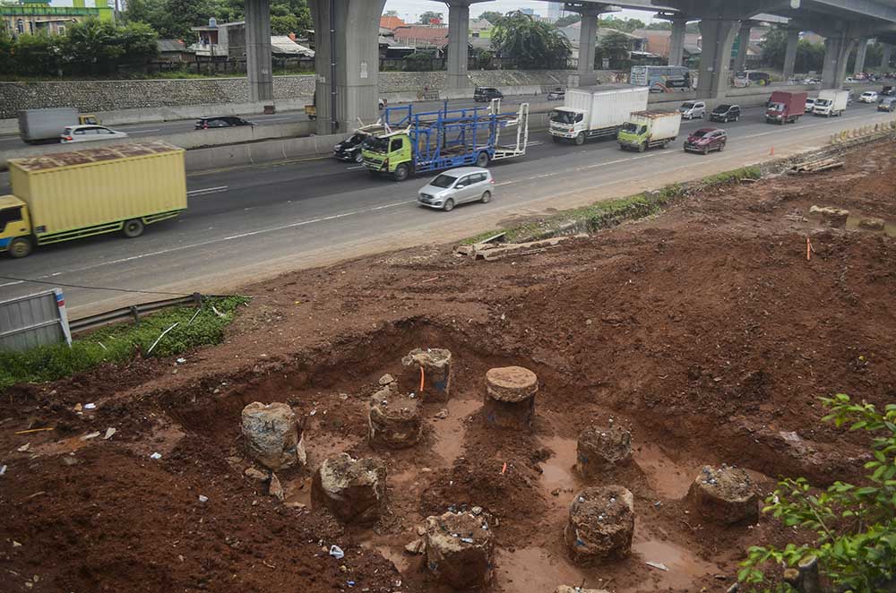 Proyek Kereta Cepat Dihentikan Sementara