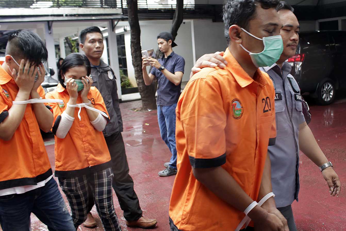 Penyelundupan Sabu Cair Dalam Bola Mainan