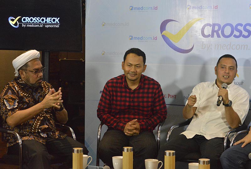  Diskusi Menimbang Kombatan ISIS Pulang 