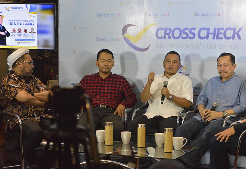  Diskusi Menimbang Kombatan ISIS Pulang 