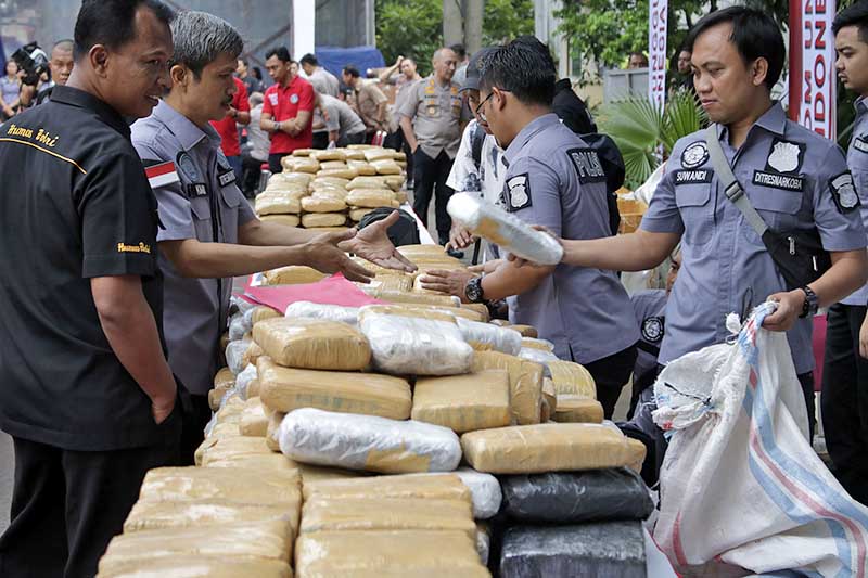 Pemusnahan Ribuan Barang Bukti Narkoba 