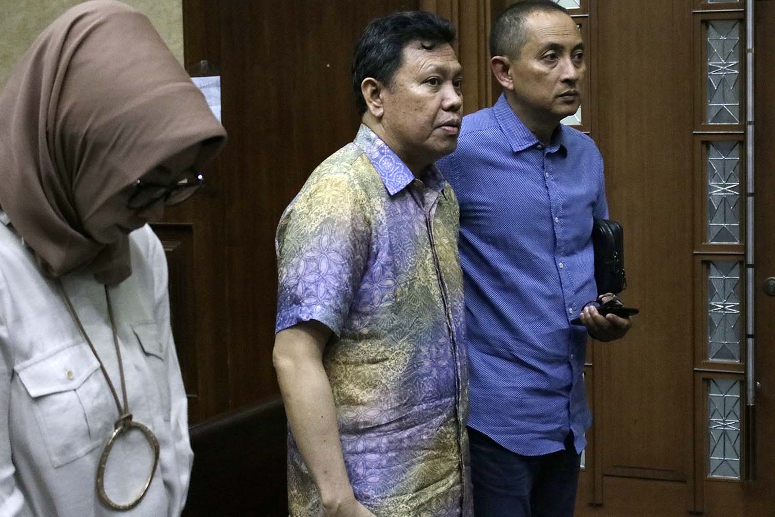 Sidang Lanjutan Dolly Parlagutan