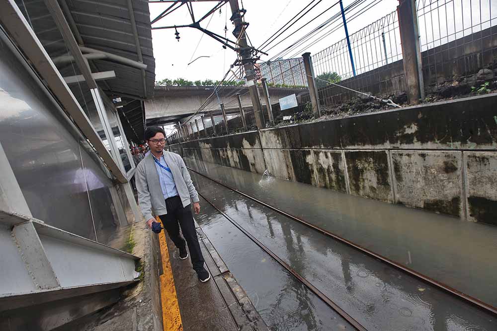 Perjalanan Komuterline Terganggu