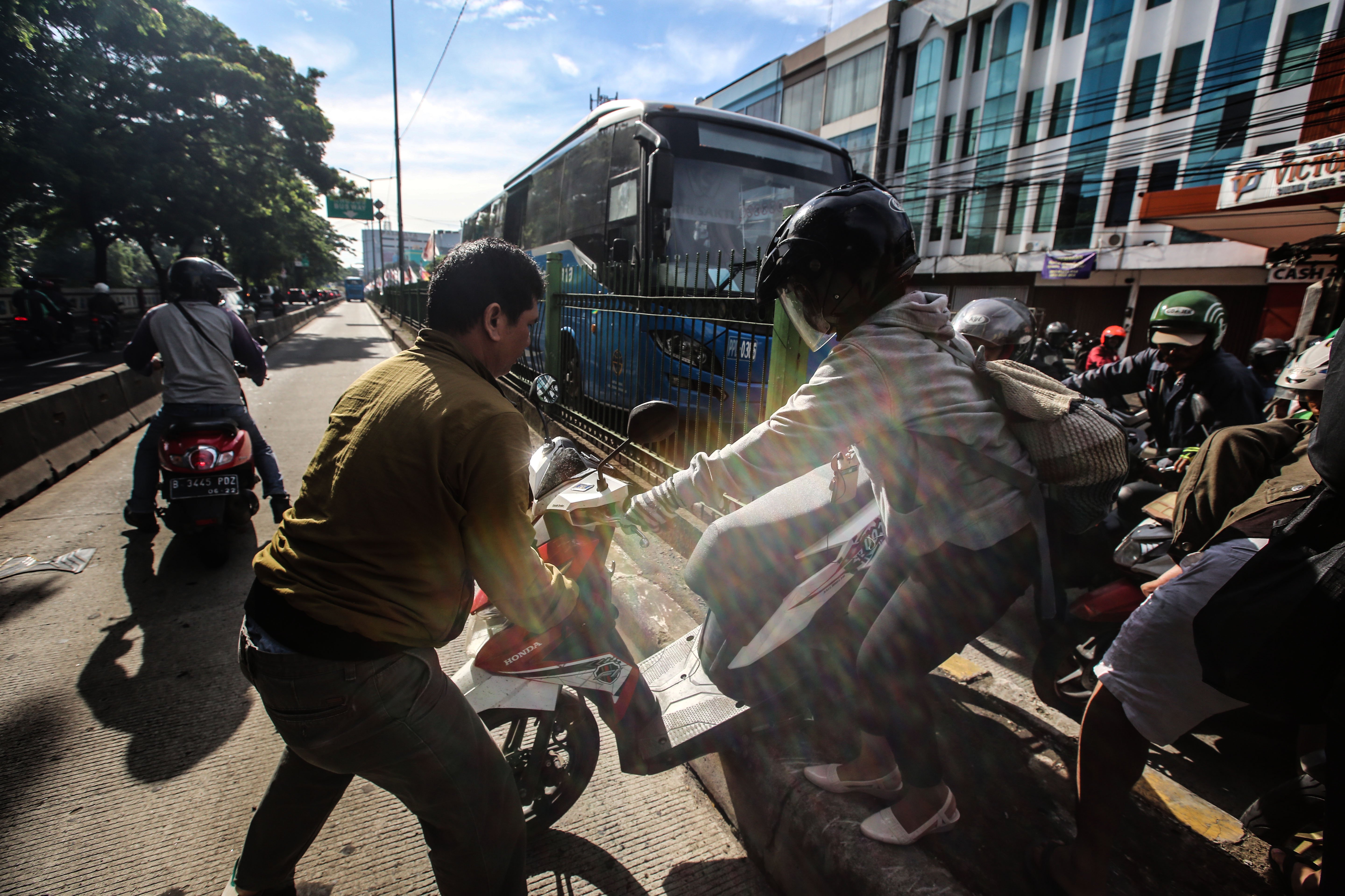 Gotong Royong Hindari Polisi Kembali Terulang