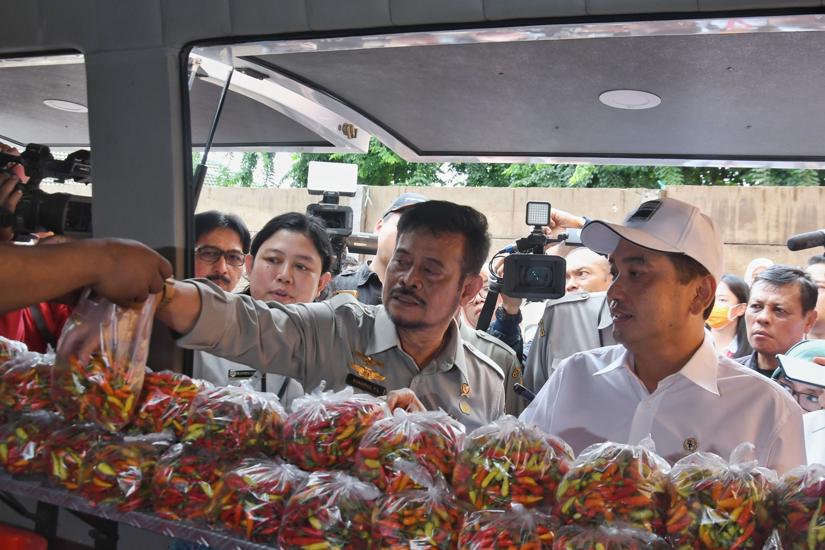 Antisipasi Kenaikan Harga Bahan Pokok