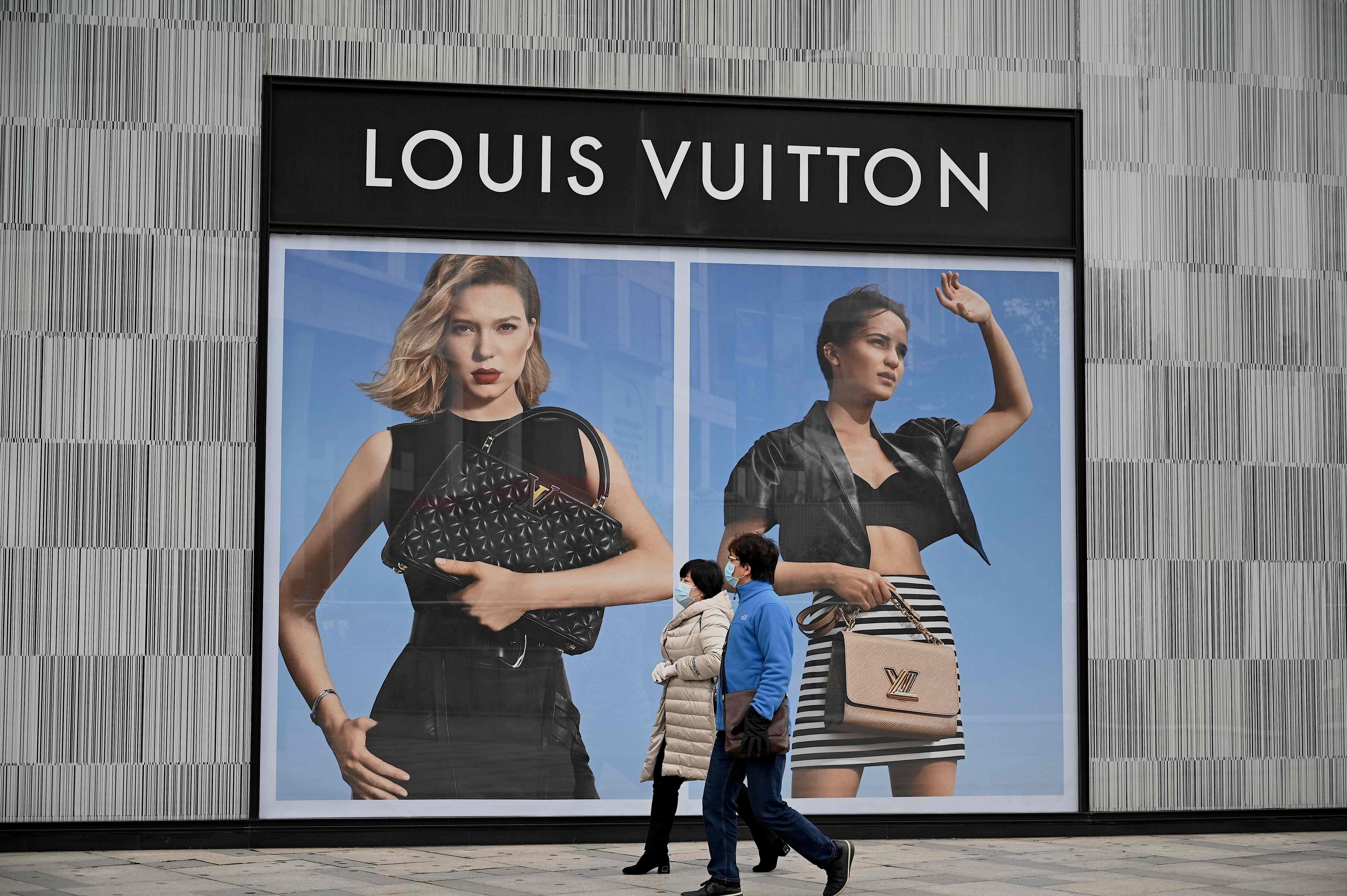 Kembalinya Aktifitas Warga di Wuhan