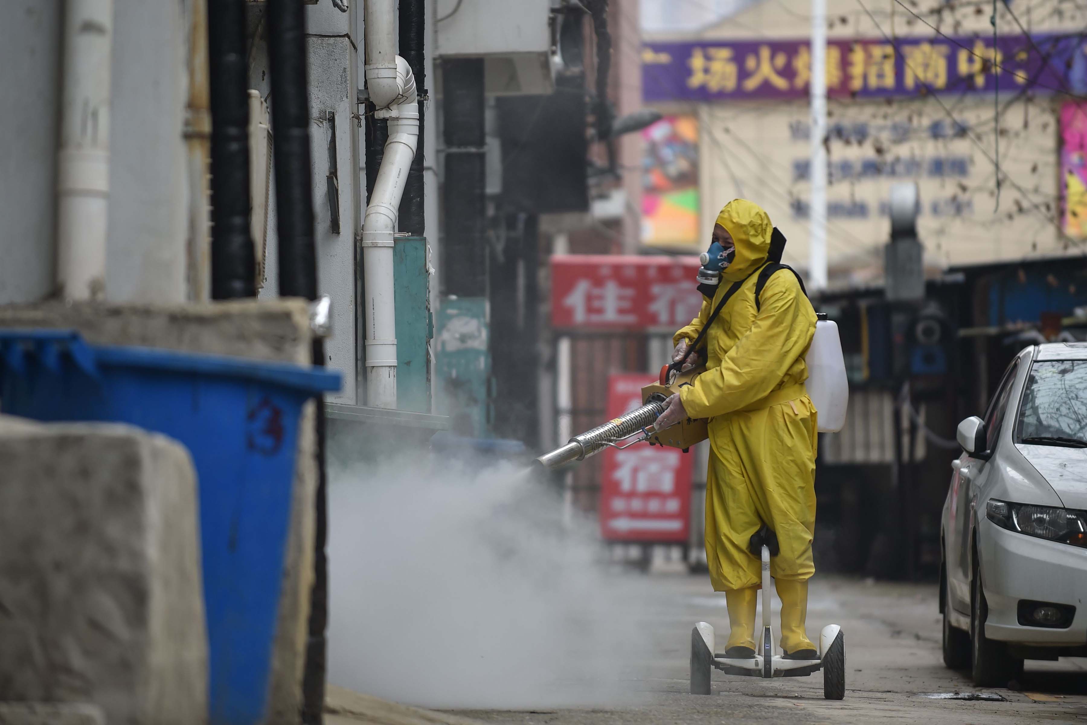 Penyemprotan Desinfektan Korona