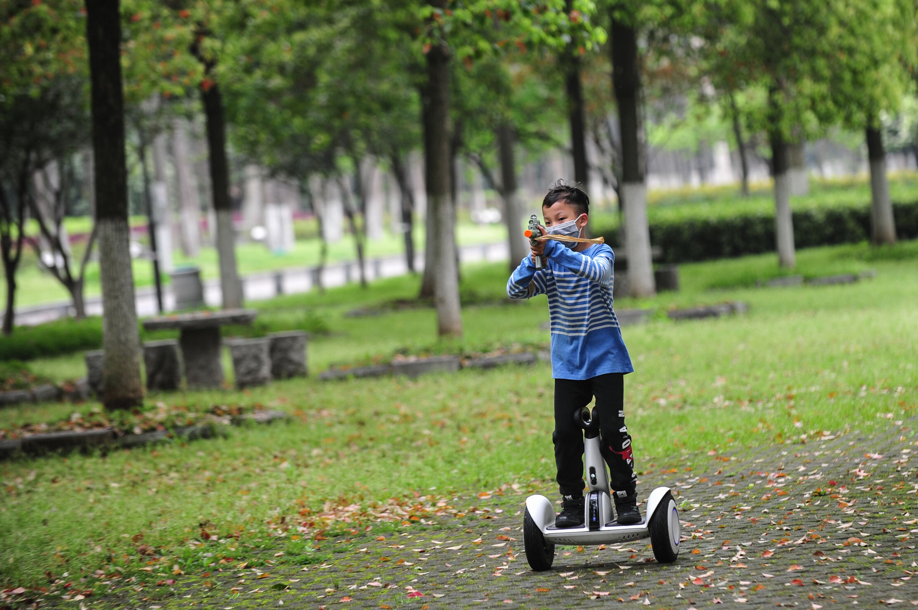 Warga Wuhan Mulai Beraktifitas