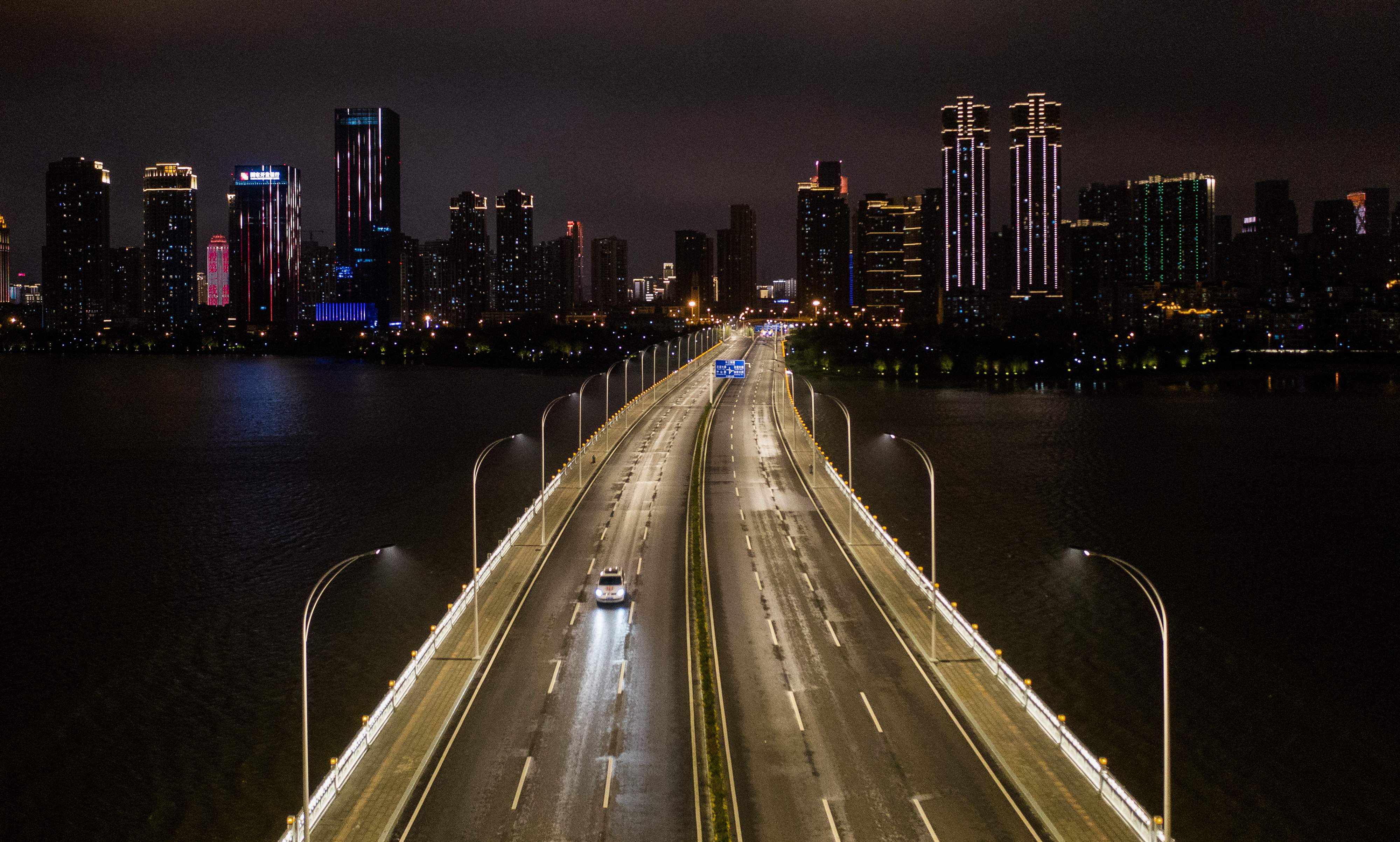 Pencabutan Pembatasan di Wuhan