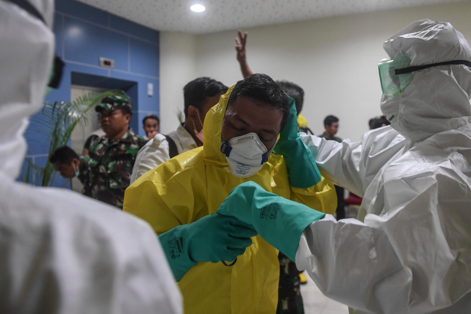 Debarkasi WNI Kru Kapal Diamond