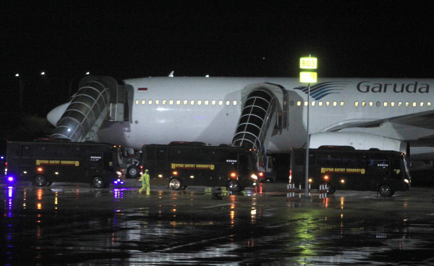 Debarkasi WNI Kru Kapal Diamond