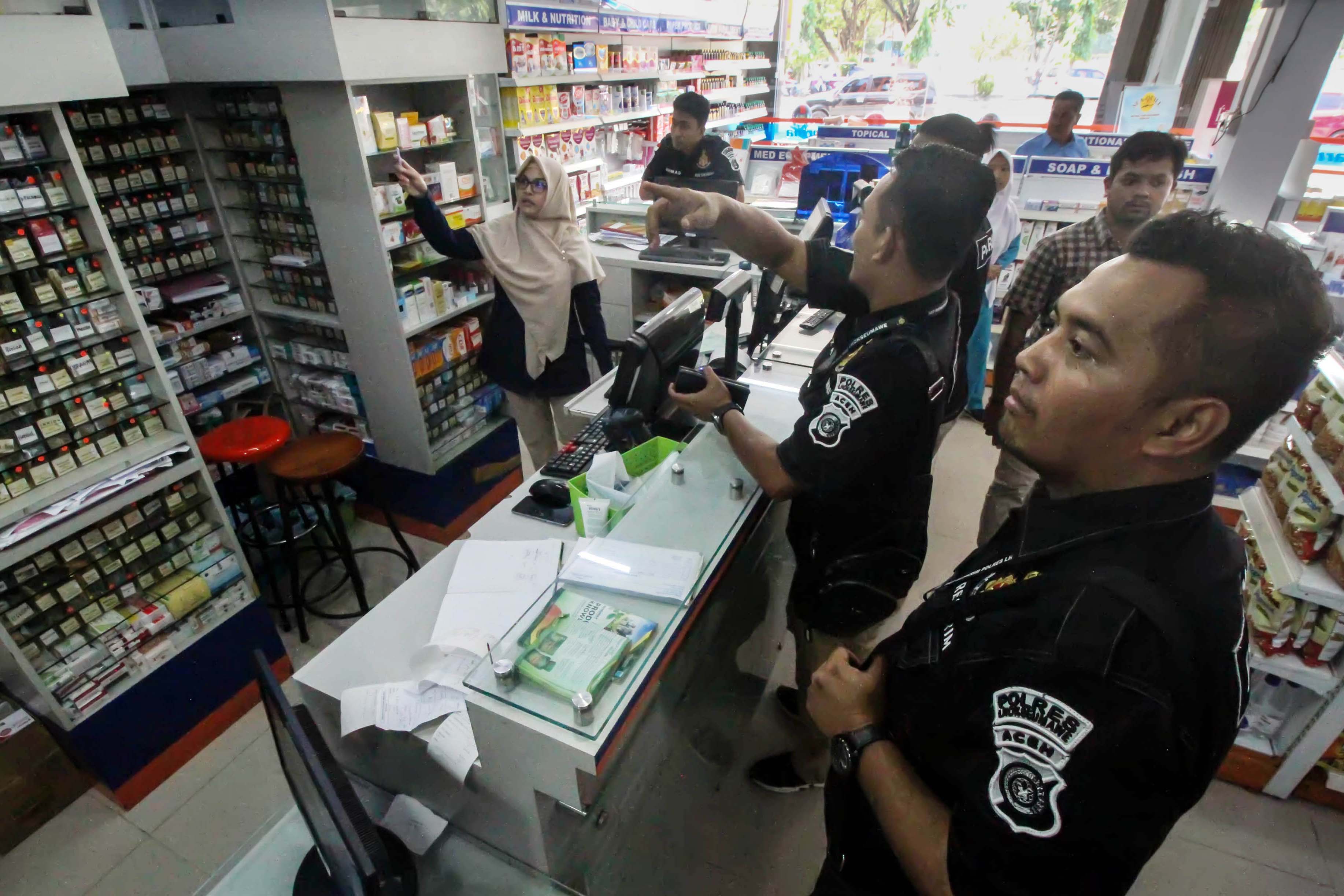 Razia Penimbunan Masker