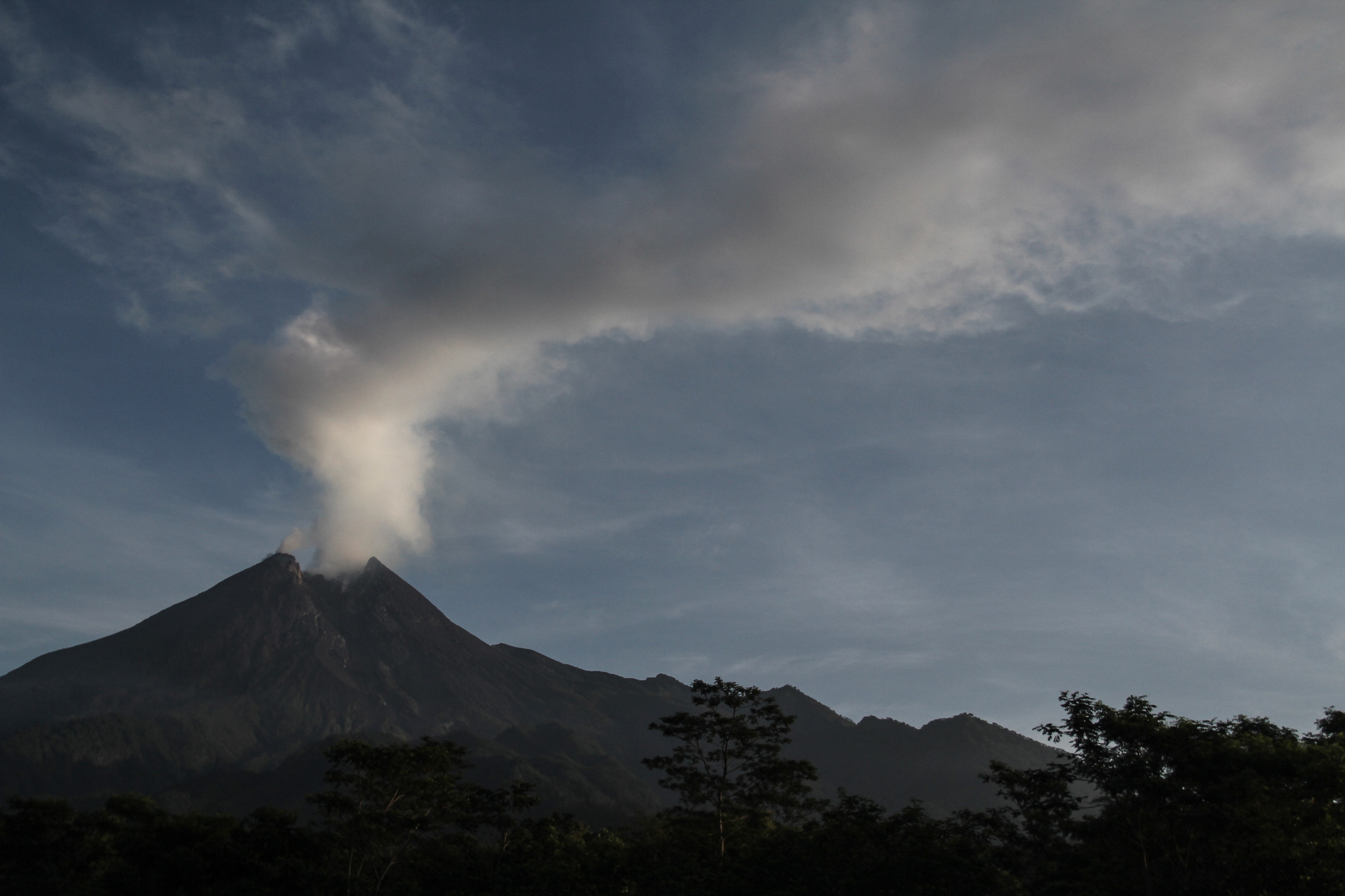 Aktivitas Gunung Merapi 