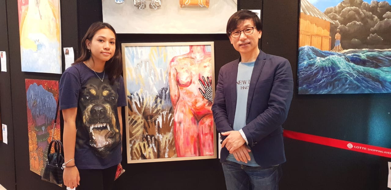 Annabel Ikut Pameran Lukisan Tomato Art School