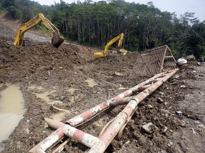 Akses Jalan Nasional Bogor-Cianjur Putus Akibat Longsor