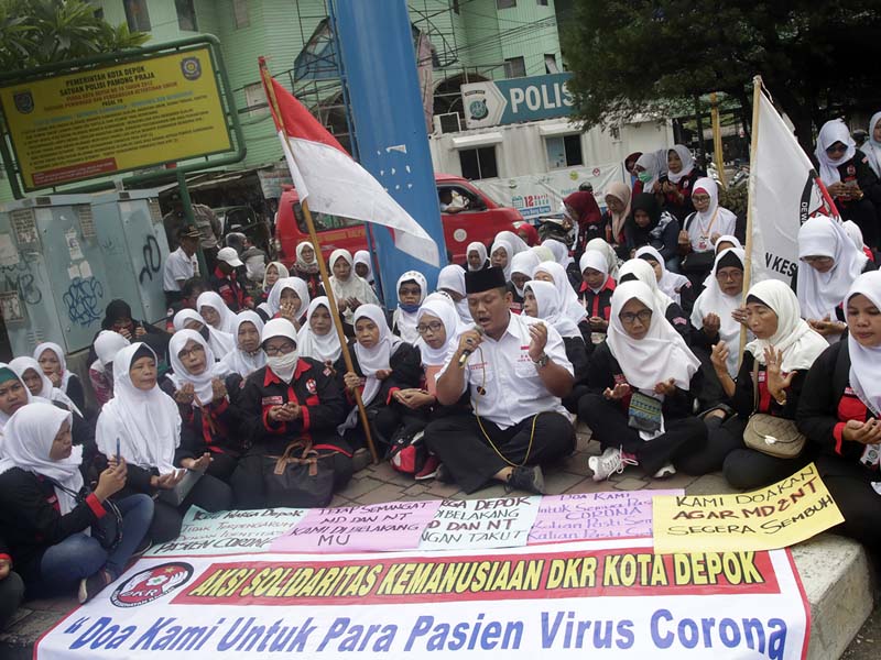 Aksi Simpatik Peduli Pasien Virus Korona