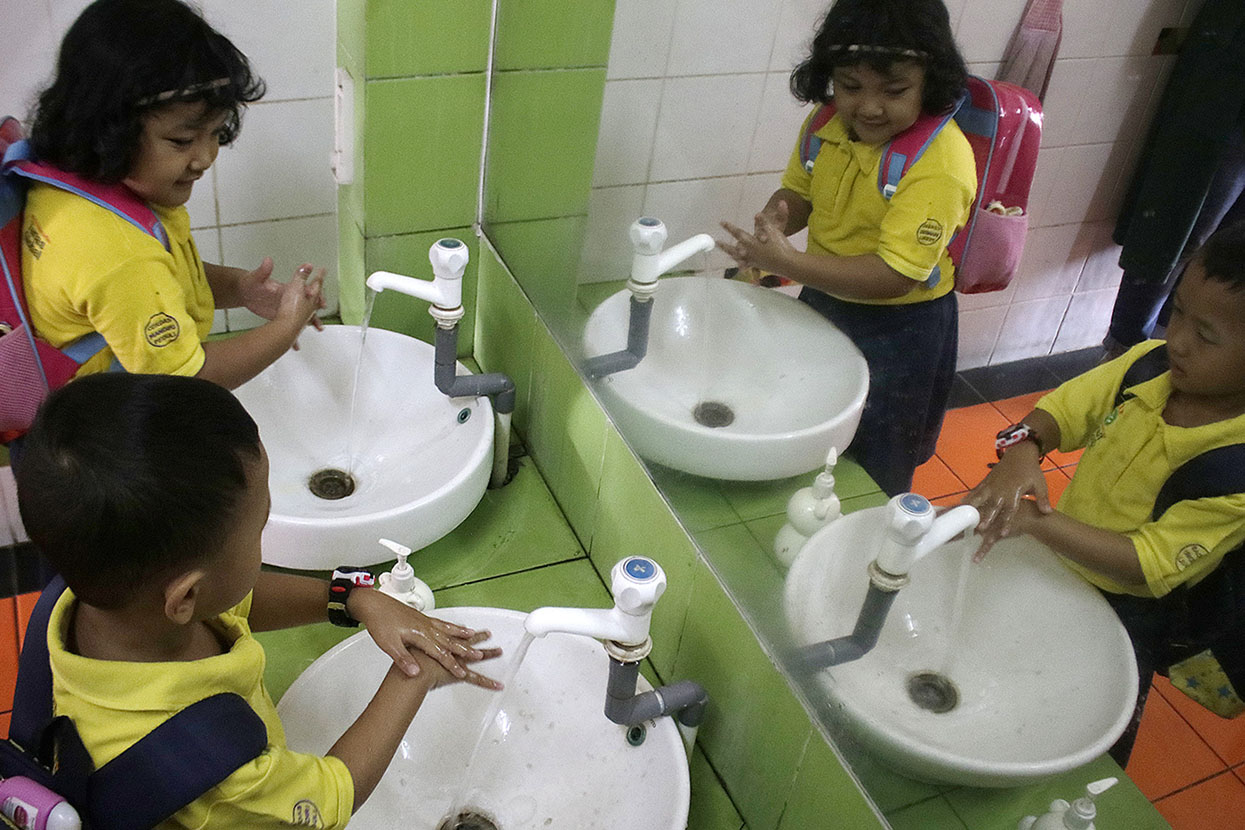 Sosialisasi Antisipasi Virus Korona di Sekolah