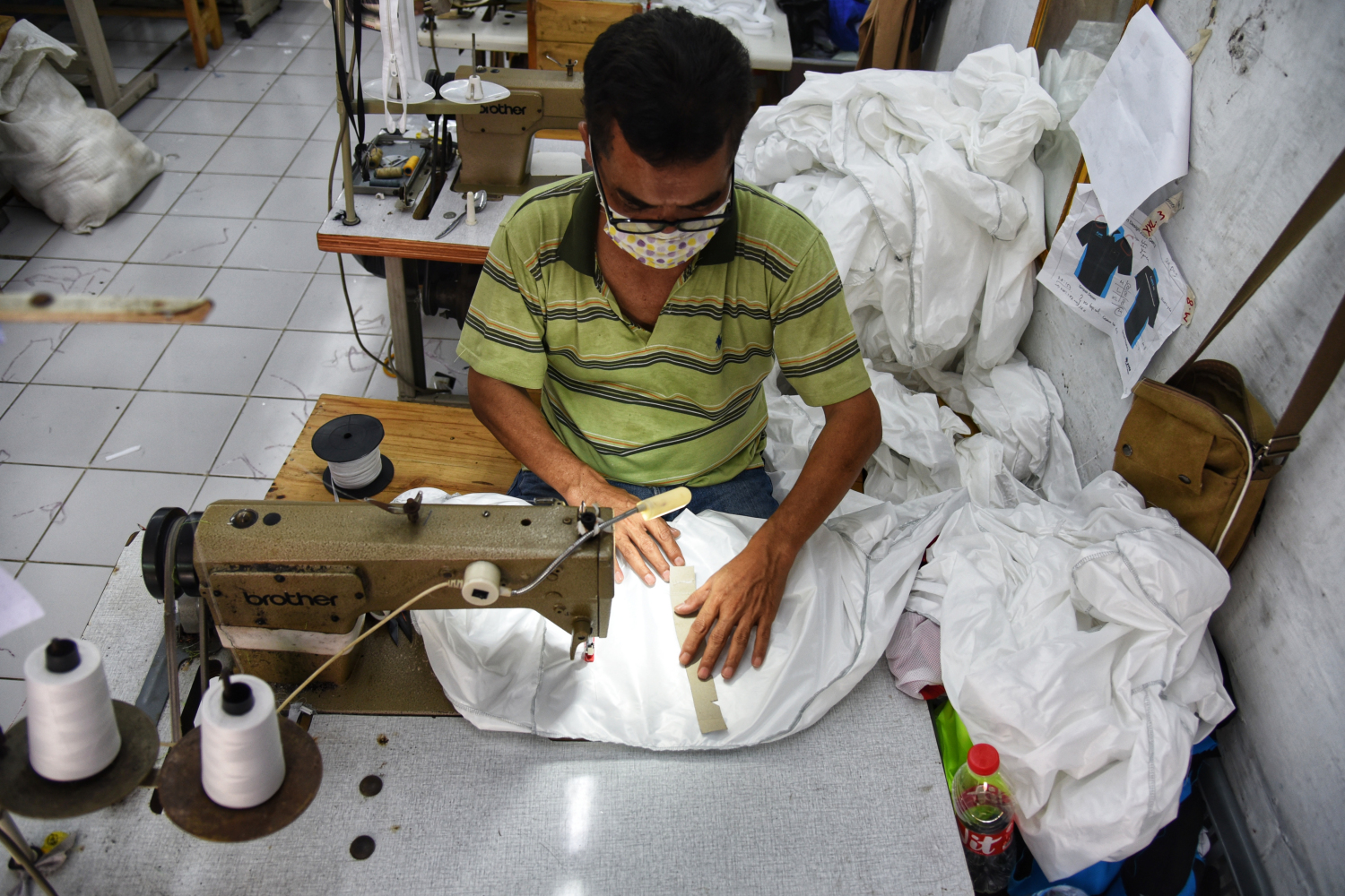 Pembuatan APD Tenaga Medis Covid-19