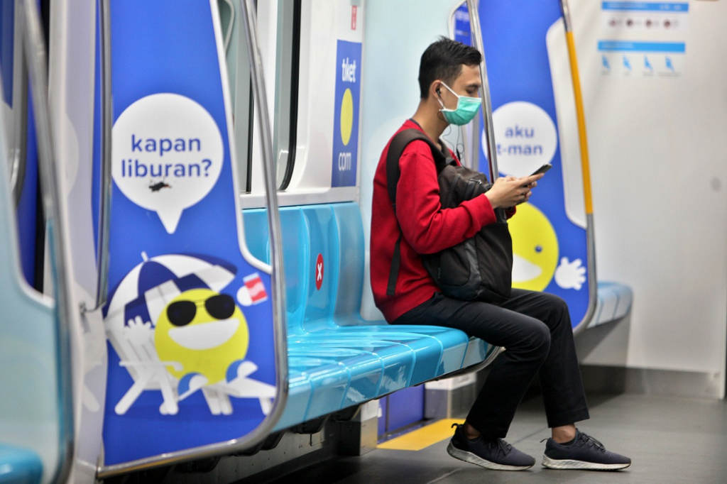 Social Distancing  di  MRT