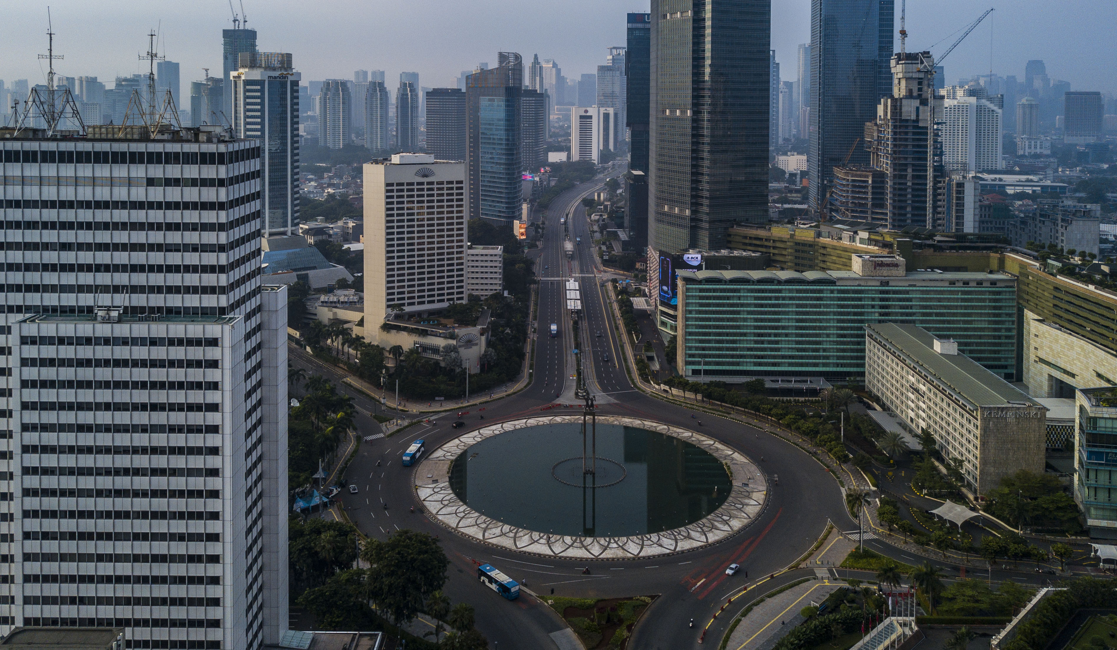 Bundaran HI Sepi dari Aktifitas Warga