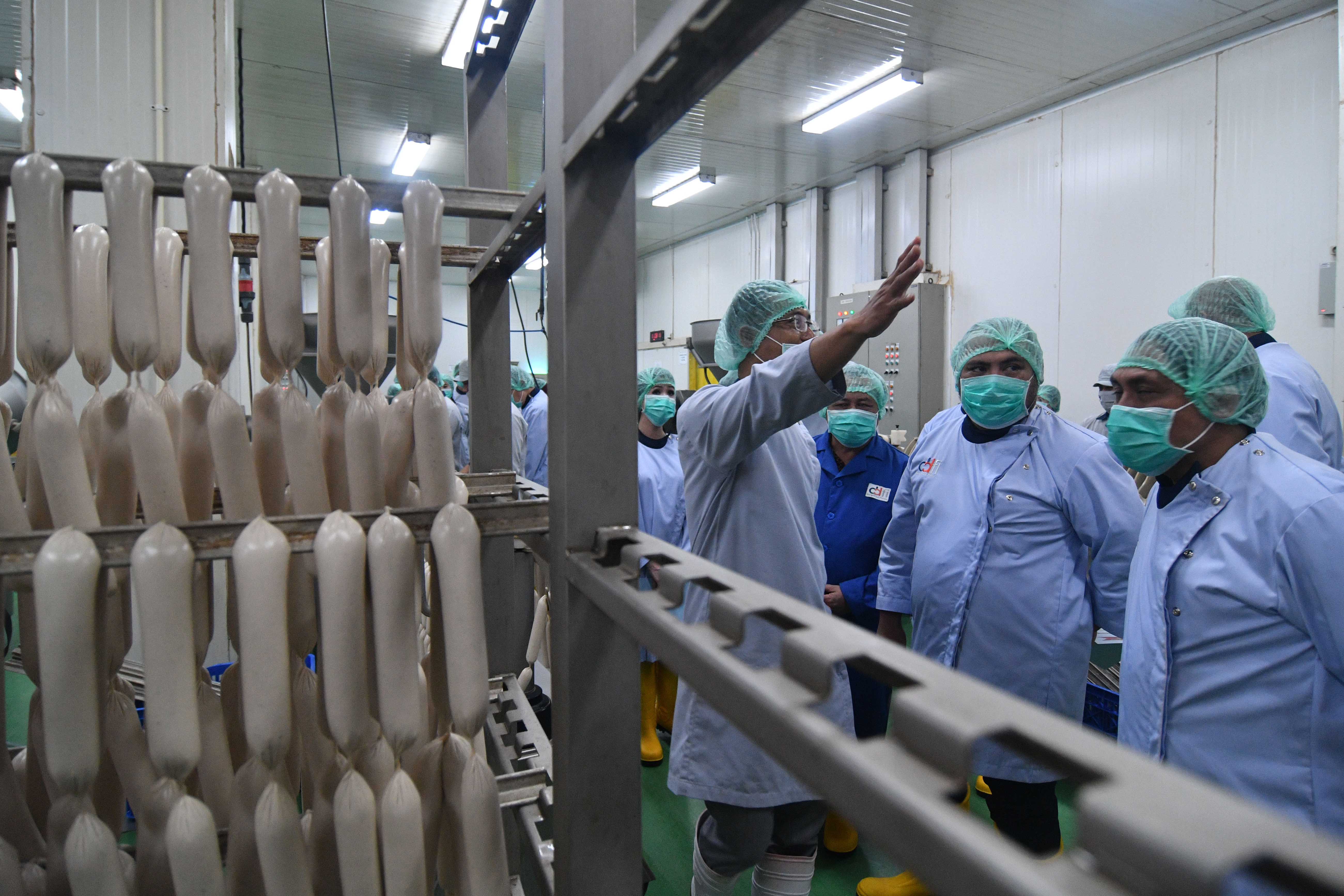 Kunjunga ke Unit Usaha Daging Media Group