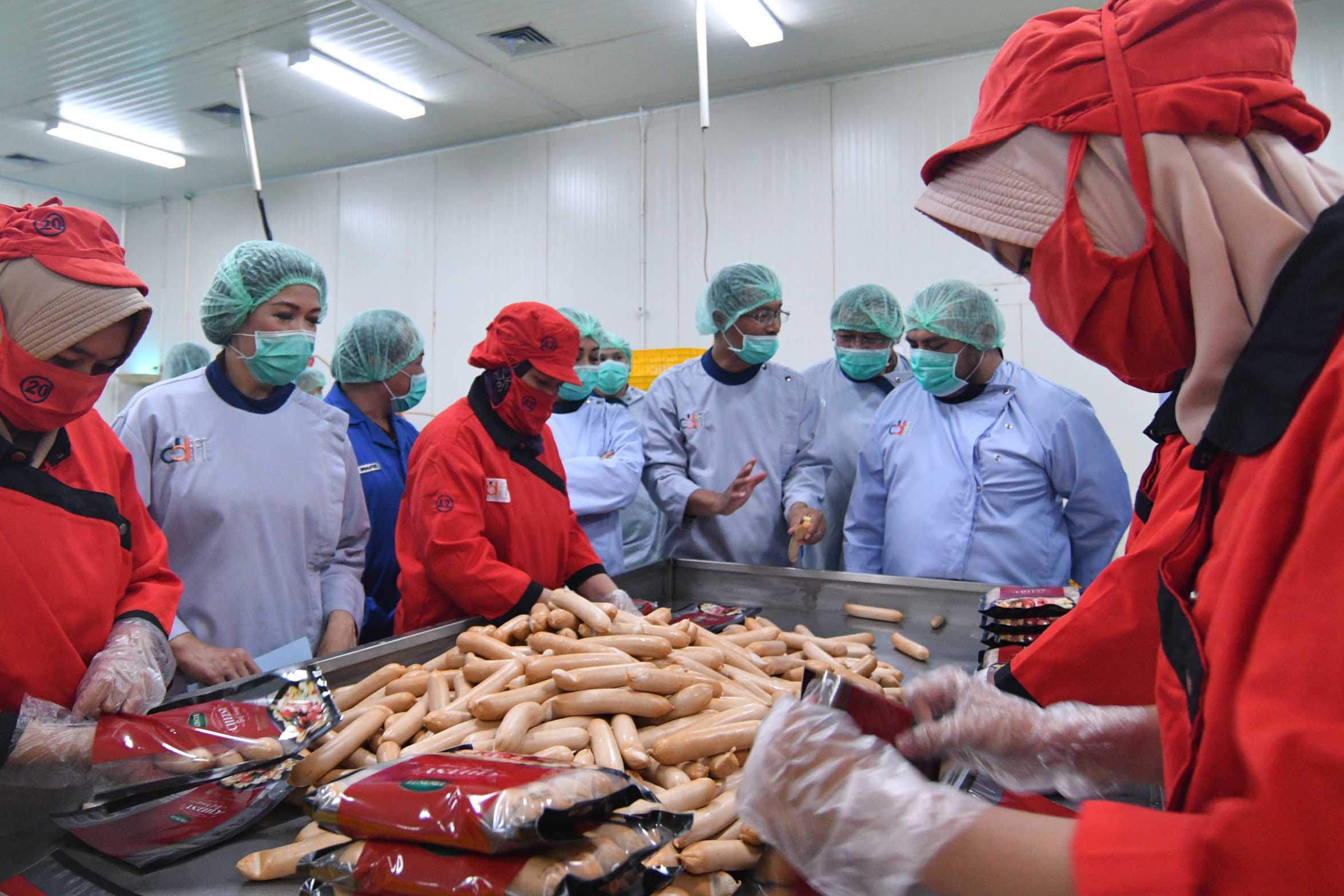 Kunjunga ke Unit Usaha Daging Media Group